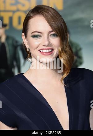 WESTWOOD, LOS ANGELES, CALIFORNIE, États-Unis - OCTOBRE 10 : l'actrice Emma Stone arrive à la première de Sony Pictures de Los Angeles 'Zombieland Double Tap' qui s'est tenue au Regency Village Theatre sur 10 octobre 2019 à Westwood, Los Angeles, Californie, États-Unis. (Photo de David Acosta/image Press Agency/NurPhoto) Banque D'Images