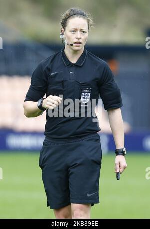 Arbitre Kirsty Dowle lors de la Barclays FA Women's Super League entre Tottenham Hotspur et Manchester United au stade de Hive , Londres, Royaume-Uni le 13 octobre 2019 (photo par action Foto Sport/NurPhoto) Banque D'Images