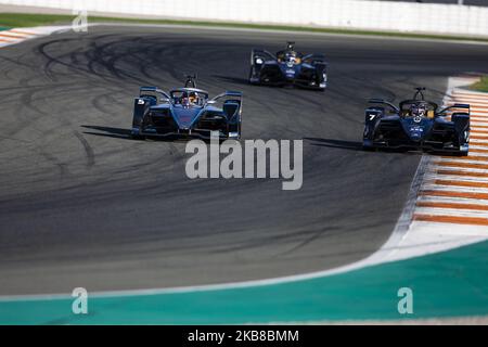 05 VANDOORNE Stoffel (bel), Mercedes Benz EQ, action et 07 MULLER Nico (deu), Geox Dragon - Penske, action pendant l'ABB Formule E Championshop essai officiel d'avant-saison de la saison six au circuit Ricardo Tormo à Valence sur 15 octobre, 16, 17 et 18 de 2019 de 2019, Espagne. (Photo par Xavier Bonilla/NurPhoto) Banque D'Images