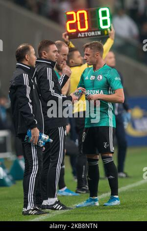 Aleksandar Vukovic (Legia), Arvydas Novikovas (Legia) pendant le match du PKO Ekstraklasa entre Legia Varsovie et Lech Poznan, à Varsovie, en Pologne, sur 19 octobre 2019. (Photo par Foto Olimpik/NurPhoto) Banque D'Images