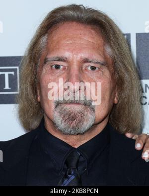 BEVERLY HILLS, LOS ANGELES, CALIFORNIE, États-Unis - OCTOBRE 19 : Geezer Butler arrive au gala anniversaire de la dernière chance pour les animaux de 35th qui s'est tenu à l'hôtel Beverly Hilton sur 19 octobre 2019 à Beverly Hills, Los Angeles, Californie, États-Unis. (Photo par Xavier Collin/image Press Agency/NurPhoto) Banque D'Images