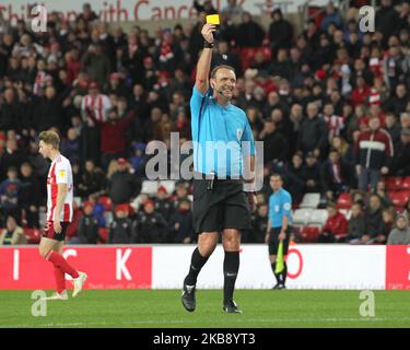 Arbitre Carl Boyeson lors du match de la Sky Bet League 1 entre Sunderland et Tranmere Rovers au Stade de Light, Sunderland, le mardi 22nd octobre 2019. (Photo de Mark Fletcher/MI News/NurPhoto) Banque D'Images