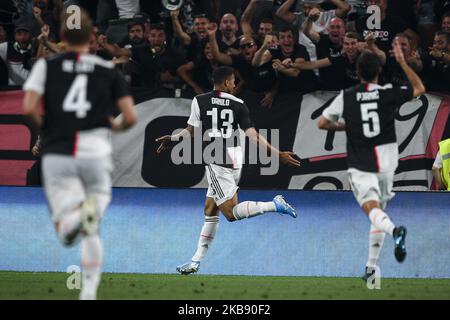 Le défenseur de Juventus Danilo (13) célèbre après avoir marquant son but du faire 1-0 pendant la série Un match de football n.2 JUVENTUS - NAPOLI sur 31 août 2019 au stade Allianz à Turin, Piémont, Italie. Résultat final: Juventus-Napoli 4-3. (Photo de Matteo Bottanelli/NurPhoto) Banque D'Images