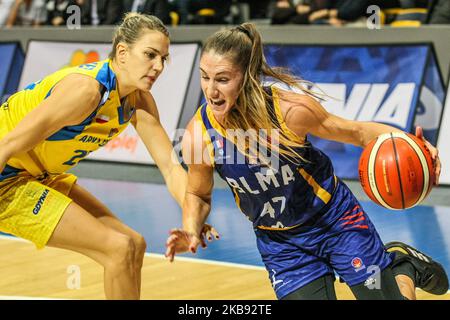 Romane Bernies (47) de BLMA est vu en action lors du match de basket-ball entre Arka Gdynia (Pologne) et basket Lattes Montpellier Association (France) à Gdynia, Pologne, le 23 octobre 2019 (photo de Michal Fludra/NurPhoto) Banque D'Images