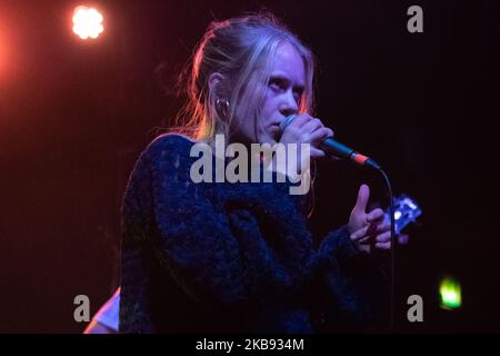 Le groupe de punk norvégien Pom Poko joue son plus grand rendez-vous à ce jour en direct à la Scala de Londres, à Londres, au Royaume-Uni, sur 23 octobre 2019. (Photo de Robin Pope/NurPhoto) Banque D'Images