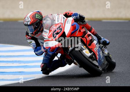 Francesco Bagnaia, d'Italie, fait du vélo de course de Pramac pendant l'entraînement pour le MotoGP australien au circuit du Grand Prix de Phillip Island sur 25 octobre 2019 à Phillip Island, en Australie (photo de Morgan Hancock/NurPhoto) Banque D'Images