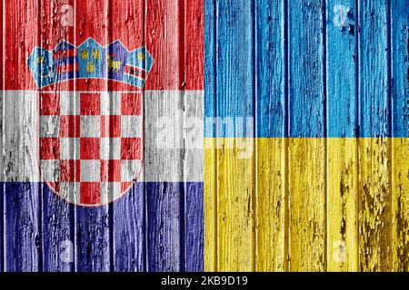 Drapeau de la Croatie et de l'Ukraine peint sur cadre en bois Banque D'Images