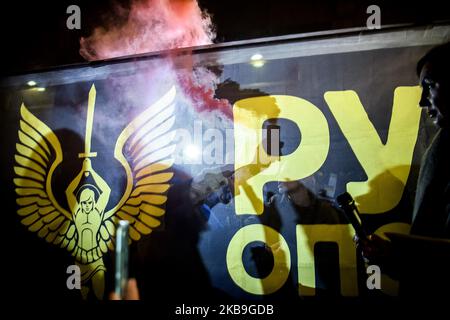 Les manifestants participent à un rassemblement contre le retrait des troupes dans l'est de l'Ukraine, devant le bâtiment de l'administration présidentielle à Kiev, en Ukraine, au 29 octobre 2019. (Photo de Maxym Marusenko/NurPhoto) Banque D'Images