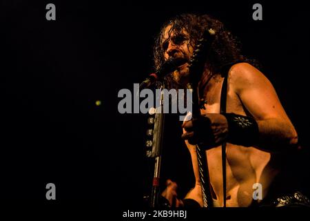 Joel O'Keeffe, du groupe australien de hard rock Airbourne, se produit à Alcatraz sur 29 octobre 2019 à Milan, en Italie. (Photo par Mairo Cinquetti/NurPhoto) Banque D'Images