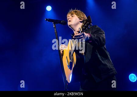 Lewis Capaldi se produit à fabrique sur 30 octobre 2019 à Milan, Italie. (Photo par Mairo Cinquetti/NurPhoto) Banque D'Images