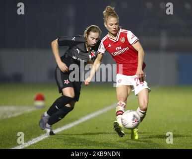 Leonie Maier d'Arsenal bat Laura Zemberyova de Slavia Praha femmes lors de la Ligue des champions de la série de 16 coupe 2 match entre les femmes Arsenal et les femmes Slavia Praha au stade Meadow Park sur 31 octobre 2019 à Borehamwood, Angleterre (photo par action FUEFA Sport/NurPhoto) Banque D'Images