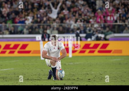 Owen Farrell, d'Angleterre, fait une pénalité lors de la deuxième moitié d'une finale de la coupe du monde de rugby contre l'Angleterre le 2 novembre 2019, à Yokohama, près de Tokyo. (Photo par Alessandro Di Ciommo/NurPhoto) Banque D'Images