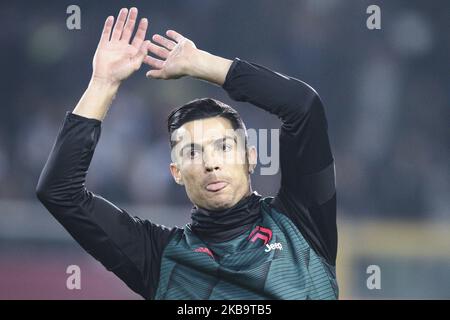 Juventus en avant Cristiano Ronaldo (7) se réchauffe avant la série Un match de football n.11 TURIN - JUVENTUS sur 02 novembre 2019 au Stadio Olimpico Grande Turin à Turin, Piémont, Italie. Résultat final: Torino-Juventus 0-1. (Photo de Matteo Bottanelli/NurPhoto) Banque D'Images