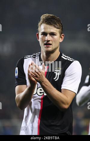 Le défenseur de Juventus Matthijs de Ligt (4) célèbre la victoire après le match de football de Serie A n.11 TORINO - JUVENTUS sur 02 novembre 2019 au Stadio Olimpico Grande Torino à Turin, Piémont, Italie. Résultat final: Torino-Juventus 0-1. (Photo de Matteo Bottanelli/NurPhoto) Banque D'Images