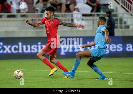 Edmilson Junior d'Al Duhail a obtenu des scores contre Al Sadd lors du match de la QNB Stars League au stade Abdullah bin Khalifa à Doha, au Qatar, le 3 novembre 2019. (Photo de Simon Holmes/NurPhoto) Banque D'Images