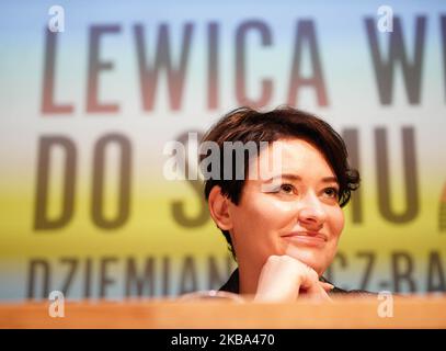 La députée de gauche Anna-Maria Zukowska est vue lors d'une réunion du parti de gauche nouvellement formé à Varsovie, en Pologne, sur 4 novembre 2019. Les élections législatives de 2019 ont donné une nouvelle vie aux partis de gauche. Une coalition de partis de gauche a remporté près de 13 pour cent des voix, formant la troisième plus grande représentation au Parlement. (Photo de Jaap Arriens/NurPhoto) Banque D'Images