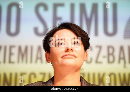 La députée de gauche Anna-Maria Zukowska est vue lors d'une réunion du parti de gauche nouvellement formé à Varsovie, en Pologne, sur 4 novembre 2019. Les élections législatives de 2019 ont donné une nouvelle vie aux partis de gauche. Une coalition de partis de gauche a remporté près de 13 pour cent des voix, formant la troisième plus grande représentation au Parlement. (Photo de Jaap Arriens/NurPhoto) Banque D'Images