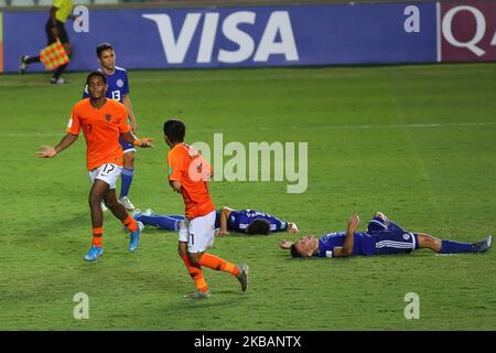 Jayden Braaf des pays-Bas célèbre le troisième but de son équipe avec ses coéquipiers lors du match de quart de finale entre les pays-Bas et le Paraguay lors de la coupe du monde FIFA U-17 Brésil à l'Estadio Kleber Andrade on 10 novembre 2019 à Vitoria, Brésil. (Photo de Gilson Borba/NurPhoto) Banque D'Images