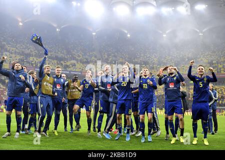 Des joueurs suédois ont célébré le qualificatif Euro 2020 de l'UEFA entre la Roumanie et la Suède à l'Arena Nationala sur 15 novembre 2019 à Bucarest, Roumanie. (Photo par Alex Nicodim/NurPhoto) Banque D'Images