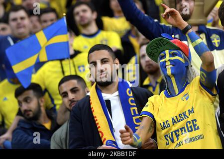 Les fans de Suède ont célébré le qualificatif Euro 2020 de l'UEFA entre la Roumanie et la Suède à l'Arena Nationala sur 15 novembre 2019 à Bucarest, en Roumanie. (Photo par Alex Nicodim/NurPhoto) Banque D'Images