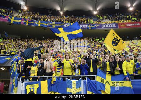 Fans de Swedtening le qualificatif Euro 2020 de l'UEFA entre la Roumanie et la Suède à l'Arena Nationala sur 15 novembre 2019 à Bucarest, Roumanie. (Photo par Alex Nicodim/NurPhoto) Banque D'Images