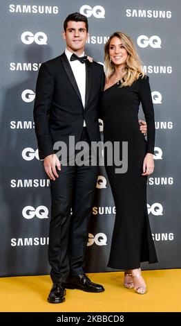 Alvaro Morata et Alice Campello assistent aux prix « hommes de l'année GQ » 2019 à l'hôtel Westin Palace sur 21 novembre 2019, à Madrid, en Espagne. (Miriam Vera/Coolmedia/NurPhoto) Banque D'Images