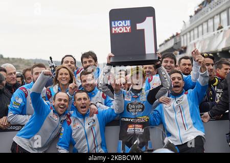 Sergio Garcia (11) d'Espagne et Estrella Galice 0,0 pendant la course de Gran Premio Motul de la Comunitat Valenciana au circuit Ricardo Tormo sur 17 novembre 2019 à Valence, Espagne. (Photo de Jose Breton/Pics action/NurPhoto) Banque D'Images