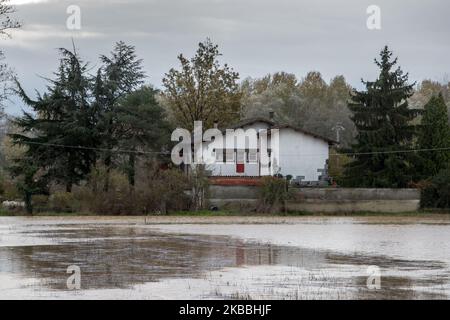 Après des jours de fortes pluies dans le Piémont, plusieurs inondations se sont produites dans les pays voisins d'Alessandria, Piémont, Italie, le 24 novembre 2019. (Photo de Mauro Ujetto/NurPhoto) Banque D'Images