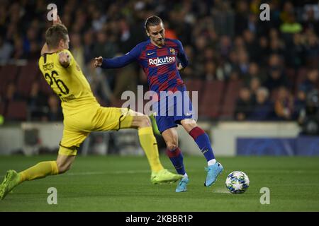Antoine Griezmann de Barcelone tirasse au but lors du match F de la Ligue des champions de l'UEFA entre le FC Barcelone et Borussia Dortmund au Camp Nou sur 27 novembre 2019 à Barcelone, en Espagne. (Photo de Jose Breton/Pics action/NurPhoto) Banque D'Images