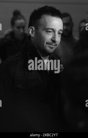 (NOTE DE LA RÉDACTION: L'image a été convertie en noir et blanc) Alejandro Amenabar participe à la conférence des 2020 candidats au Goya au cinéma Accademy à Madrid, Espagne, le 2 décembre 2019 (photo de Carlos Dafonte/NurPhoto) Banque D'Images