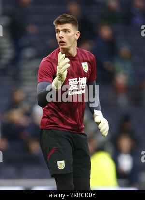 Nick Pope de Burnley lors de l'échauffement préalable au match lors de la première ligue anglaise entre Tottenham Hotspur et Burnley au stade Tottenham Hotspur, Londres, Angleterre, le 07 décembre 2019 (photo d'action Foto Sport/NurPhoto) Banque D'Images