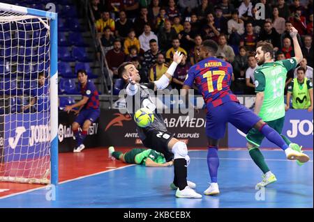 Arthur et Juanjo pendant le match entre le FC Barcelone et l'Inter Movistar, correspondant à la semaine 12 de la Ligue espagnole de Futsal, le 08th décembre 2019, à Barcelone, Espagne. (Photo de Joan Valls/Urbanandsport /NurPhoto) Banque D'Images