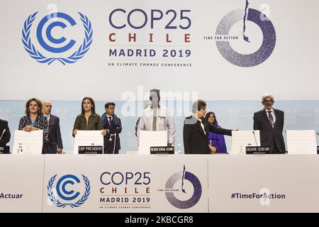 Session de haut niveau du Sommet de COP25 sur les changements climatiques à Madrid (Espagne), les 10 décembre 2019. De gauche à droite : Teresa Ribera, ministre espagnole de la transition écologique, Carolina Schmidt, présidente de COP25, Tijani Muhammad-Bande, présidente de l'Assemblée générale des Nations Unies, Patricia Espinosa, secrétaire exécutive du Secrétariat du changement climatique. (Photo de Celestino Arce/NurPhoto) Banque D'Images