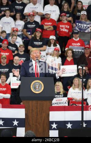 Le président américain Donald Trump parle pendant plus d'une heure alors que lui et le vice-président Mike Pence retournent en Pennsylvanie pour un rassemblement de campagne a Keep America Great au Giant Center, à Hershey, en Pennsylvanie, sur 10 décembre 2019. (Photo de Bastiaan Slabbers/NurPhoto) Banque D'Images