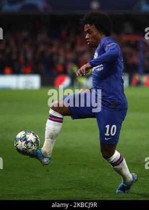 Milieu de terrain de Chelsea Willian (10) pendant le match H de l'UEFA Champions League Chelsea FC - Lille OSC, on 10 décembre 2019 à Londres, Grande-Bretagne. (Photo de Jakub Porzycki/NurPhoto) Banque D'Images