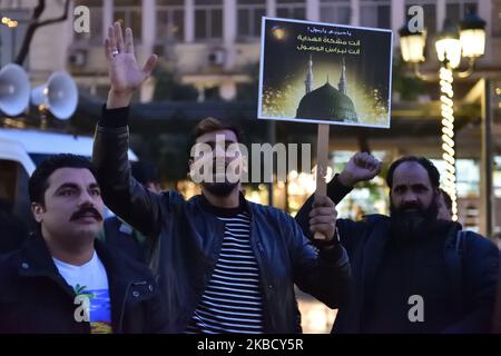 Des membres de la Communauté pakistanaise de Grèce manifestent le 14 décembre 2019, dans le centre d'Athènes, en Grèce, contre l'islamophobie à la suite des récentes insultes publiques d'un homme contre l'islam. (Photo de Nicolas Koutsokostas/NurPhoto) Banque D'Images