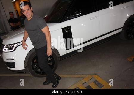 L'acteur indien Salman Khan arrive pour un événement promotionnel à Mumbai, Inde, le 15 décembre 2019. (Photo par Himanshu Bhatt/NurPhoto) Banque D'Images