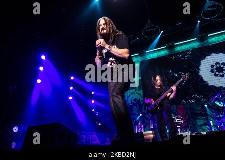 James Labrie de Dream Theatre se produit en direct au Forum de Mediolanum à Milan, Italie, sur 20 janvier 2014 (photo de Mairo Cinquetti/NurPhoto) Banque D'Images