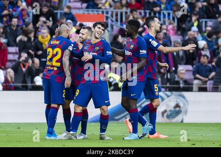 Les joueurs du FC Barcelone fêtent le match entre le FC Barcelone et Deportivo Alaves, joué au Camp Nou Stadium, correspondant à la semaine 18 de la Liga Santyander, le 21th décembre 2019, à Barcelone, Espagne. -- (photo par Urbanandsport/NurPhoto) Banque D'Images