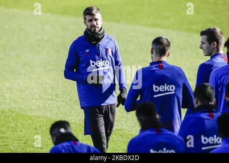 03 Gerard pique d'Espagne pendant la séance d'entraînement à portes ouvertes du FC Barcelone et au stade Johan Cruyff sur 05 janvier 2020 à Barcelone, Espagne. (Photo par Xavier Bonilla/NurPhoto) Banque D'Images