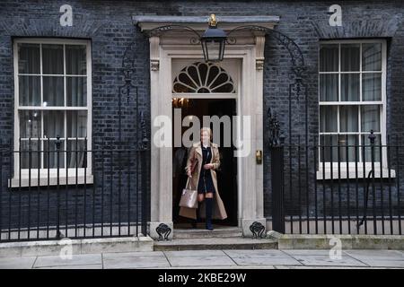 Andrea Leadsom, secrétaire d'État aux Affaires, à l'énergie et à la Stratégie industrielle, quitte Downing Street après la première réunion du Cabinet ministériel de 2020 à Londres sur 7 janvier 2020. (Photo par Alberto Pezzali/NurPhoto) Banque D'Images