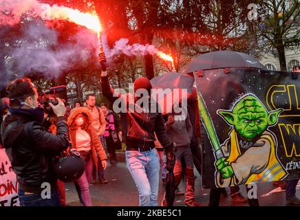 Bloc noir la manifestation contre le projet de réforme des retraites sur 9 janvier 2020 à Nantes, France (photo par Estelle Ruiz/NurPhoto) Banque D'Images