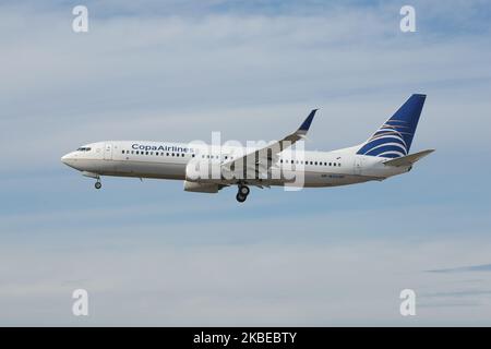 COPA Airlines Boeing 737-800, une variante 737NG, plus particulièrement les avions 737-8V3(WL) vus en approche finale avec train d'atterrissage étendu, atterrissant à l'aéroport international John F. Kennedy JFK de New York. L'avion est équipé des moteurs de jet HP-1821CMP et 2x CFMI. CopaAirlines cm CMP, Compañía Panameña de Aviación en espagnol, est le porte-drapeau du Panama, basé avec un hub à Tocumen Int. Aéroport PTY MPTO à Panama City, la compagnie aérienne est membre de l'alliance aérienne Star Alliance. NYC, Etats-Unis - 14 novembre 2019 (photo de Nicolas Economou/NurPhoto) Banque D'Images