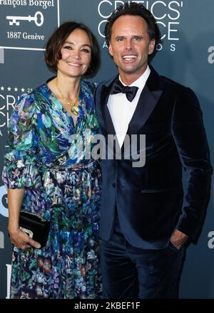 SANTA MONICA, LOS ANGELES, CALIFORNIE, États-Unis - JANVIER 12 : Nadia Conners et Walton Goggins arrivent aux prix du choix des critiques annuels 25th qui se tiennent au Barker Hangar on 12 janvier 2020 à Santa Monica, Los Angeles, Californie, États-Unis. (Photo par Xavier Collin/image Press Agency/NurPhoto) Banque D'Images