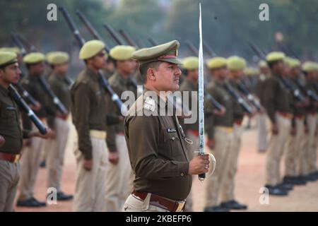 Le personnel de la police de l'Uttar Pradesh répète le défilé en prévision de la Fête de la République, dans les lignes de police Allahabad sur 13 janvier 2020 . (Photo de Ritesh Shukla/NurPhoto) Banque D'Images