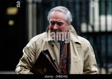 Le procureur général Geoffrey Cox quitte le 10 Downing Street dans le centre de Londres après avoir assisté à une réunion du Cabinet le 14 janvier 2020 à Londres, en Angleterre. (Photo de Wiktor Szymanowicz/NurPhoto) Banque D'Images