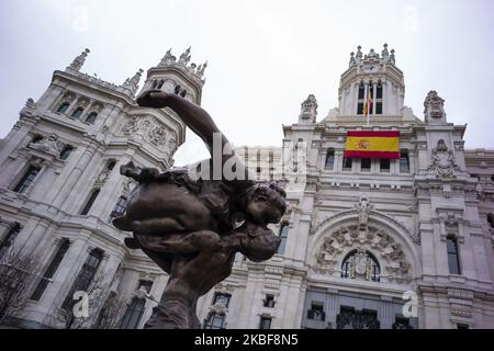 Une sculpture de l'artiste chinois Xu Hongfei est exposée à Madrid sur 24 janvier 2020, avant les célébrations du nouvel an lunaire chinois. (Photo par Oscar Gonzalez/NurPhoto) Banque D'Images