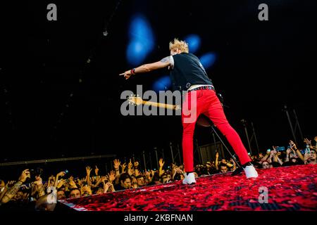 Deryck Whibley de Sum 41 se produit en direct dans le district de Lorenzini à Milan, en Italie, sur 28 janvier 2020. SUM 41 31st est un groupe de rock canadien, de leur formation à 2016, SUM 41 a été l'artiste canadien le plus vendu au Canada et parmi les 10 meilleurs groupes canadiens au Canada (photo de Mairo Cinquetti/NurPhoto) Banque D'Images