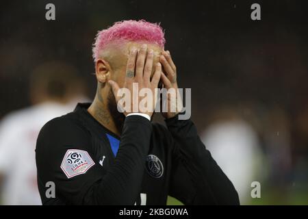 Neymar, l'avant brésilien de Paris Saint-Germain lors du match de football français L1 entre Paris Saint-Germain (PSG) et Montpellier Herault SC au stade du Parc des Princes à Paris, sur 1 février 2020. (Photo de Mehdi Taamallah/NurPhoto) Banque D'Images