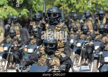 Personnel militaire sri-lankais lors d'une séance de répétition complète de la tenue vestimentaire le 72nd jour de célébration de l'indépendance à Colombo.Fevrier.02,2020 (photo par Akila Jayawardana/NurPhoto) Banque D'Images